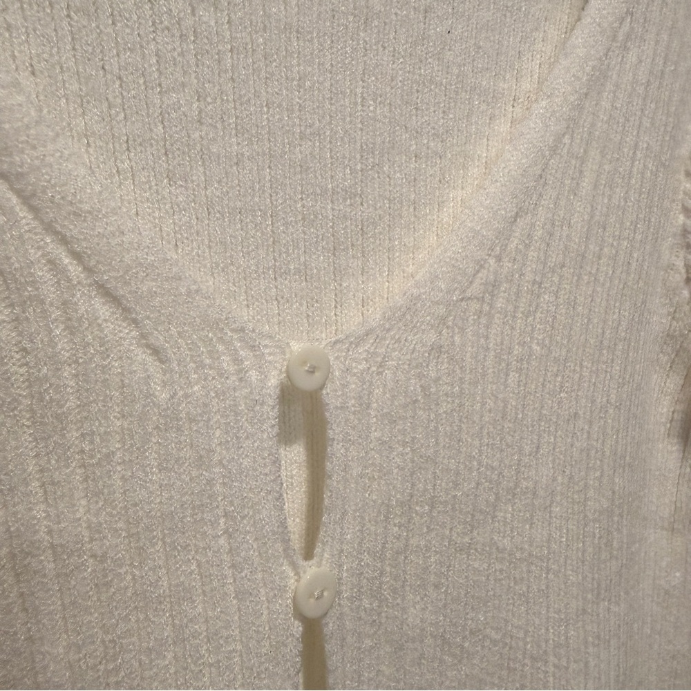 Women’s Cream Ribbed Button-Front V-Neck Top - Picture 5 of 8